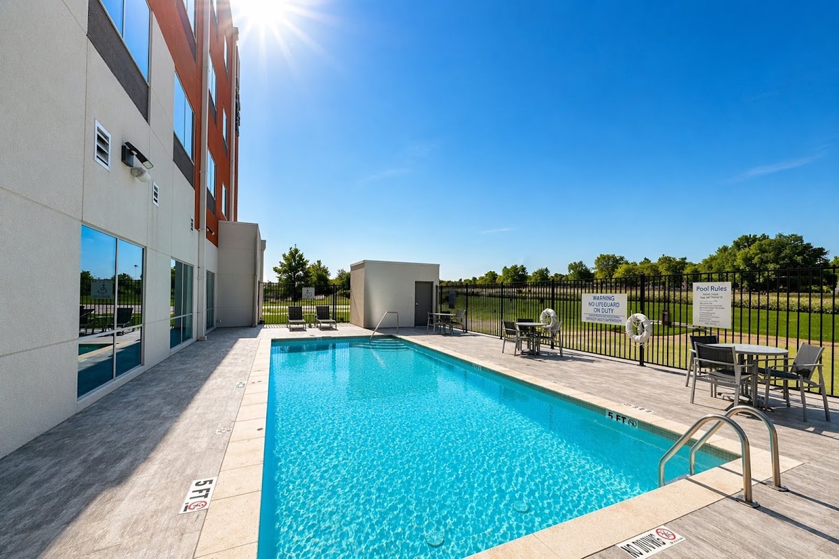 Holiday Inn Express & Suites Lindale - Tyler by IHG — photo 4
