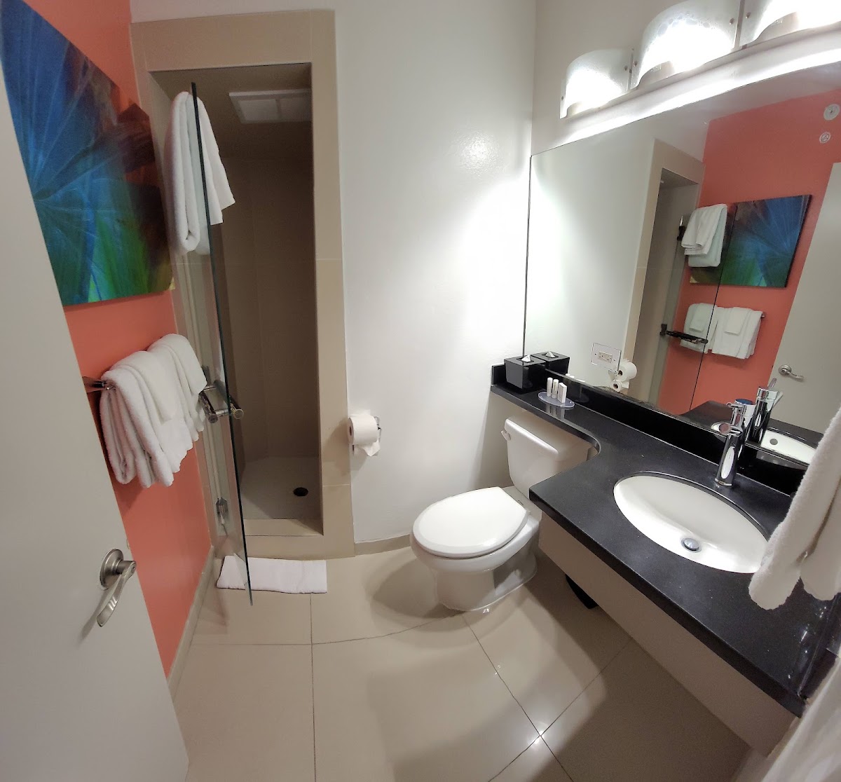 Courtyard by Marriott Waikiki Beach — photo 5