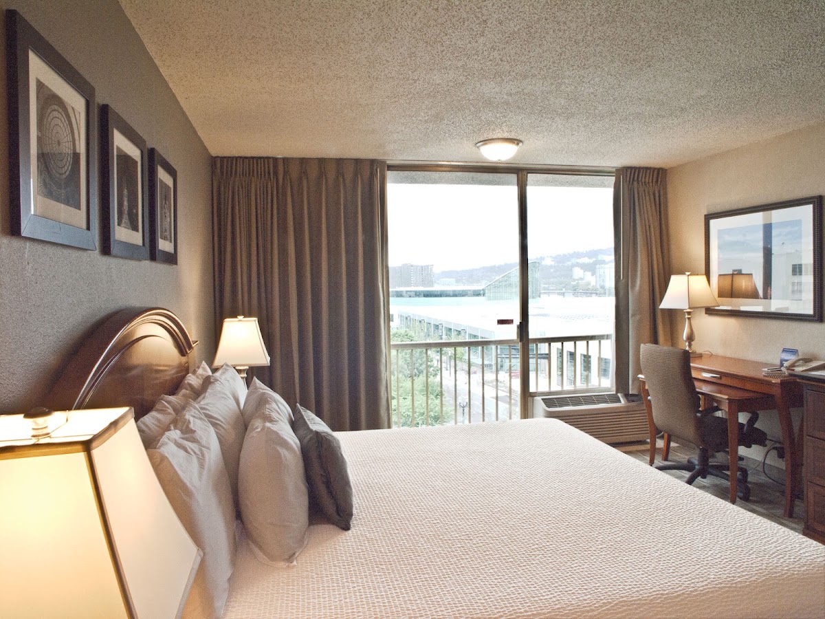 Inn at the Convention Center — photo 1