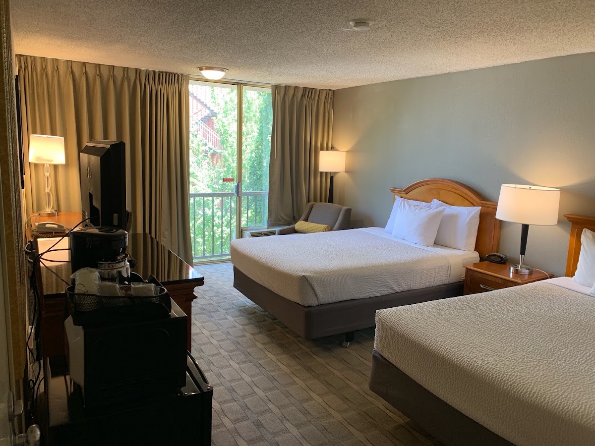 Inn at the Convention Center — photo 3