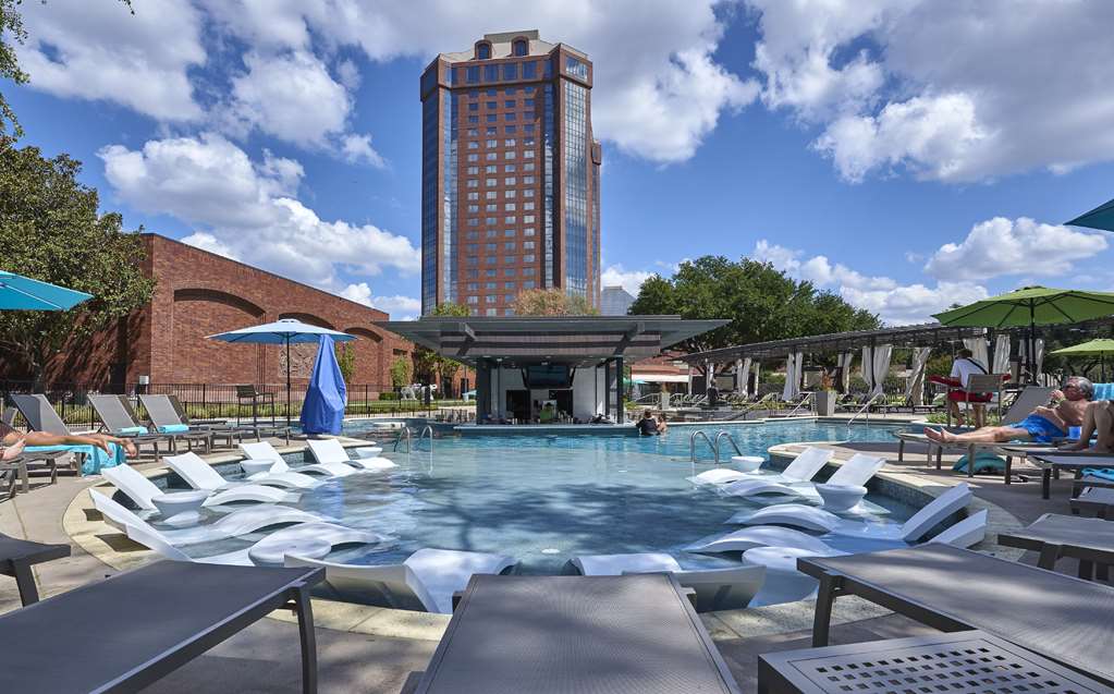 Hilton Anatole — photo 1