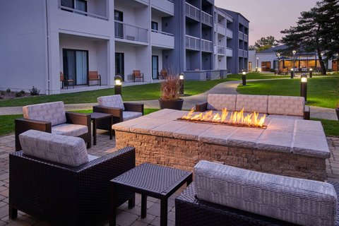 Courtyard by Marriott Chicago Highland Park/Northbrook — photo 1
