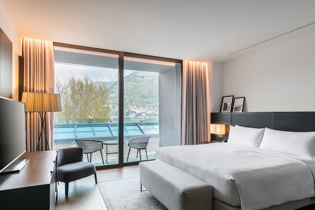 Hilton Lake Como — photo 3