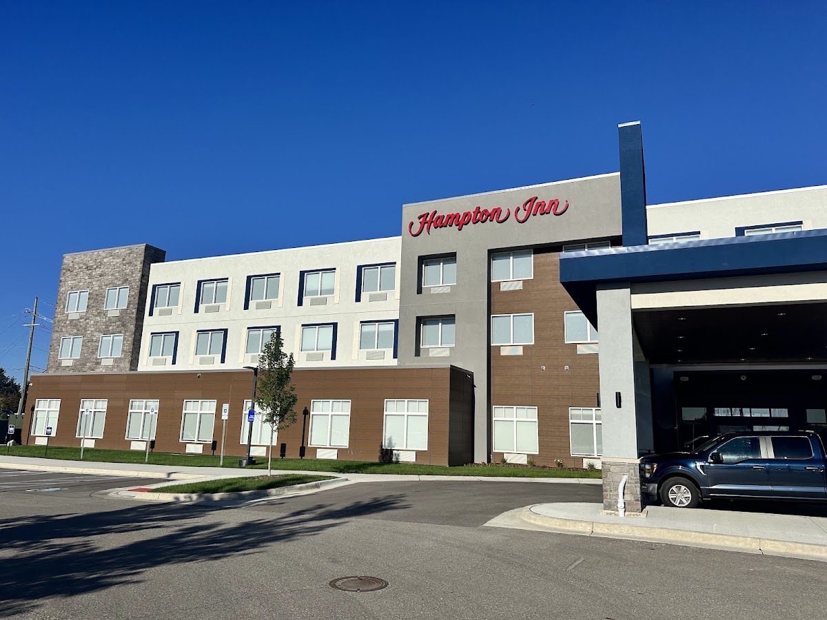 Hampton Inn Saline — photo 5