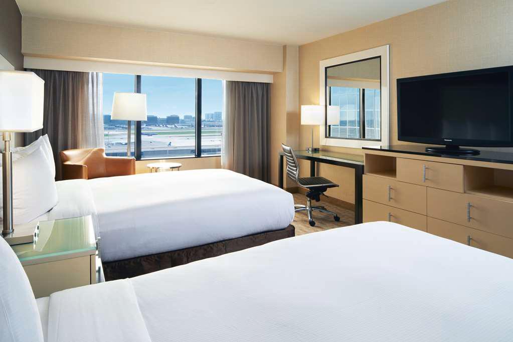 Hilton Los Angeles Airport — photo 3
