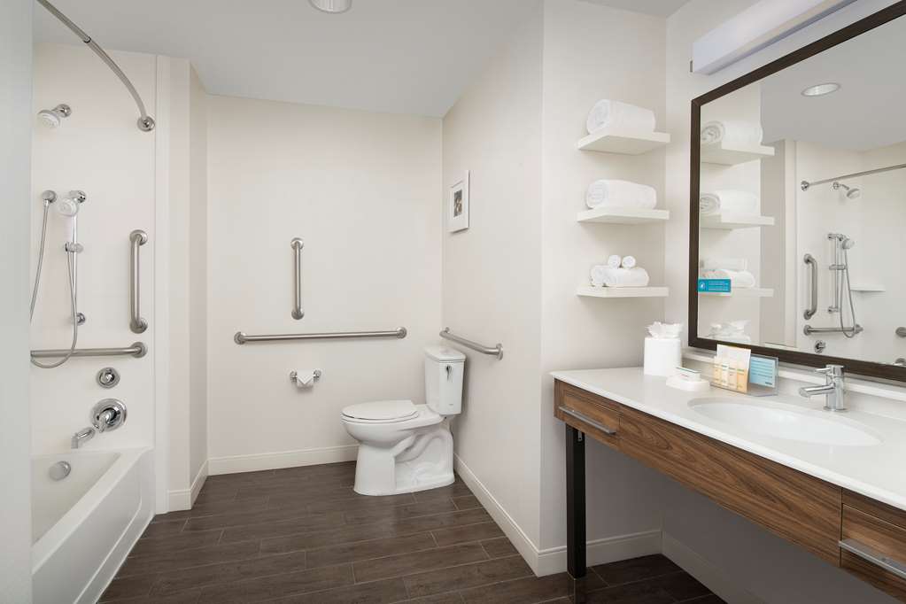 Hampton Inn & Suites Phoenix Tempe — photo 5