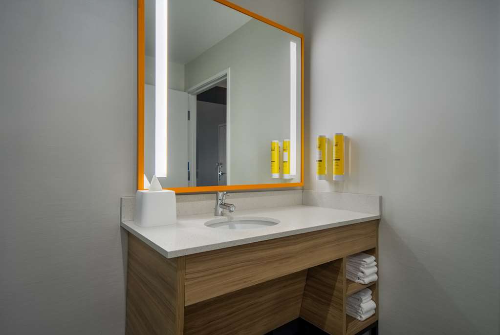 Tru by Hilton Merrillville — photo 5