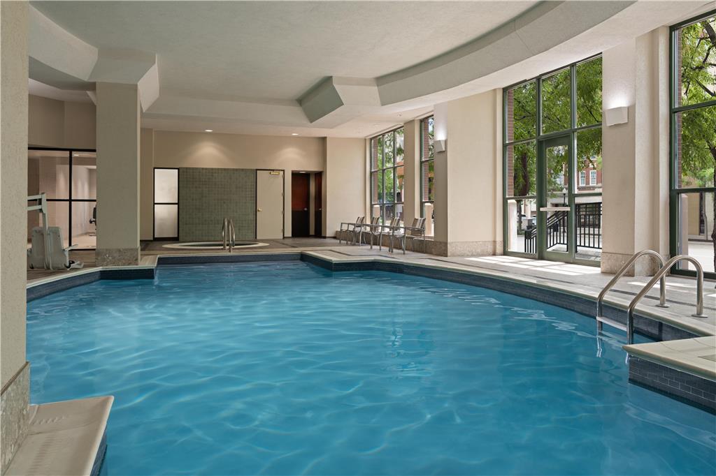 Embassy Suites by Hilton Lincoln — photo 4
