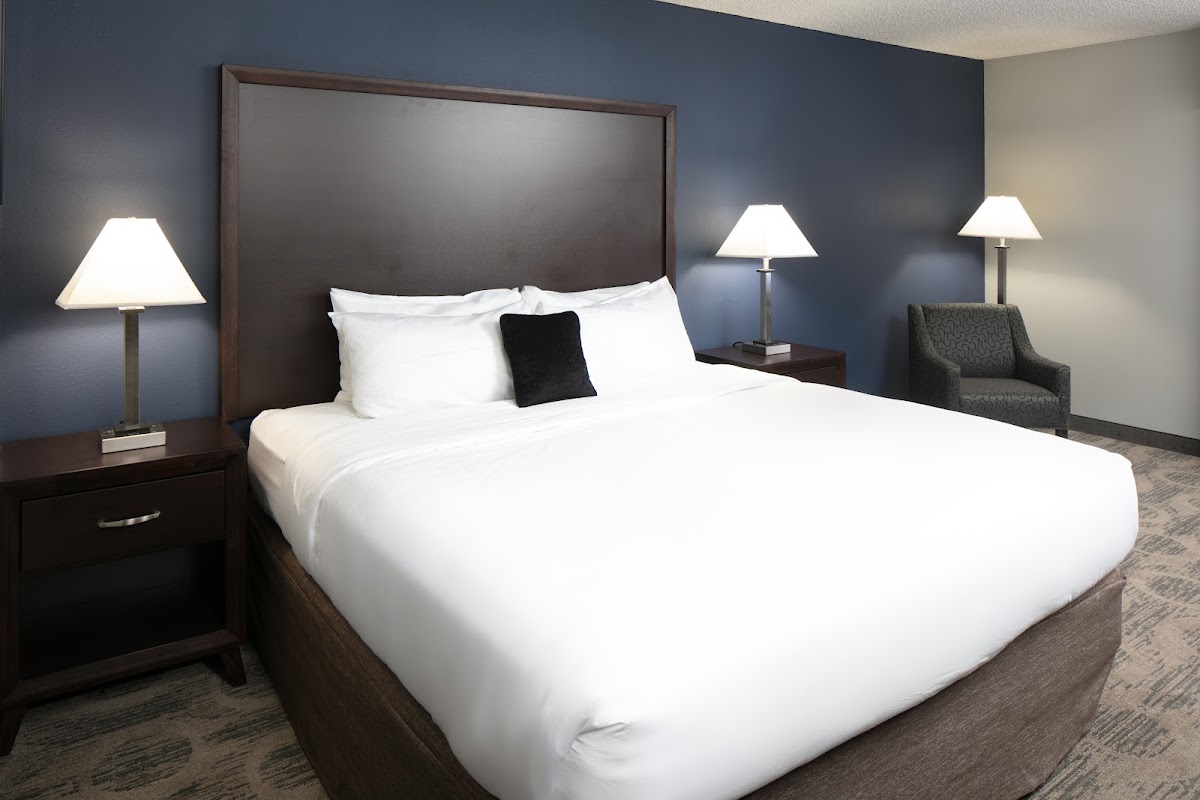 Red Lion Inn & Suites Sequim — photo 3