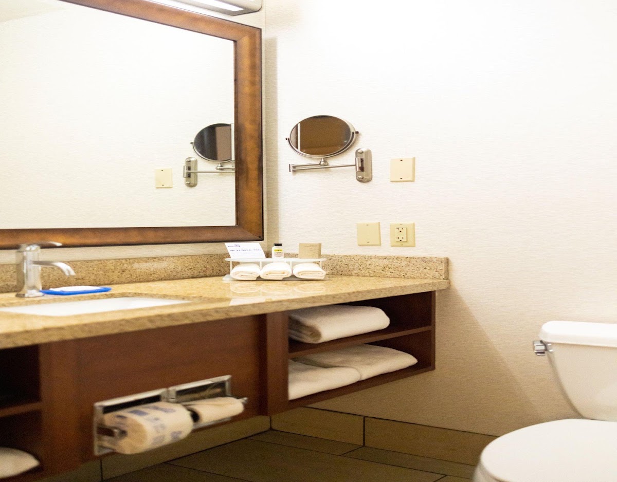 Holiday Inn Express & Suites Berkeley by IHG — photo 4