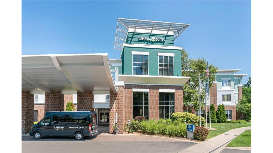 Cambria Hotel Traverse City — photo 1