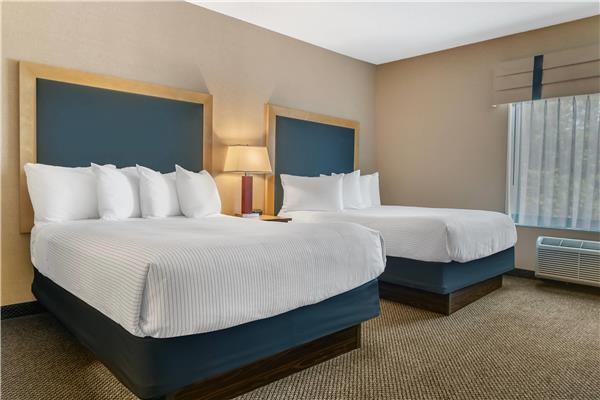 Cambria Hotel Traverse City — photo 3