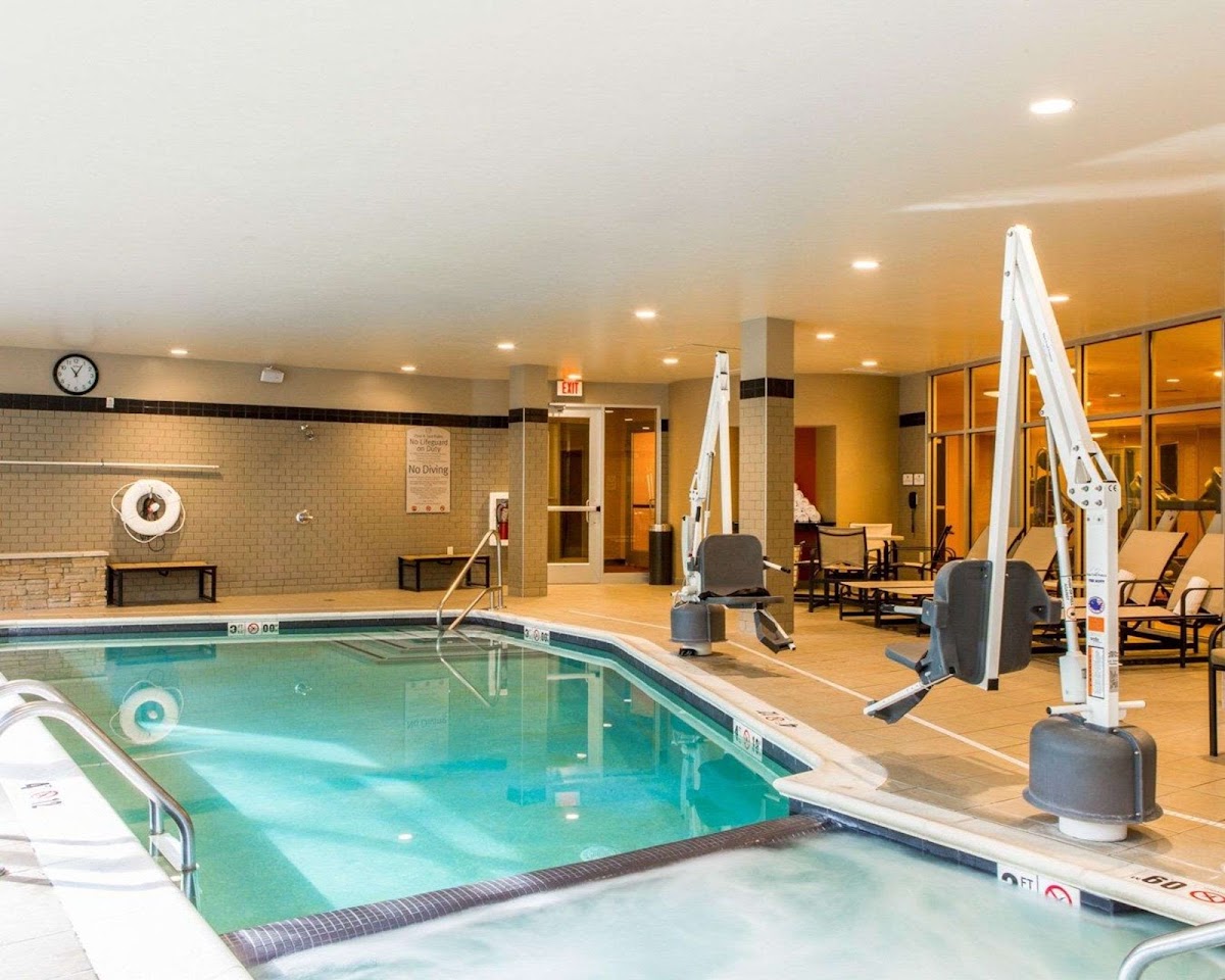 Cambria Hotel Traverse City — photo 4