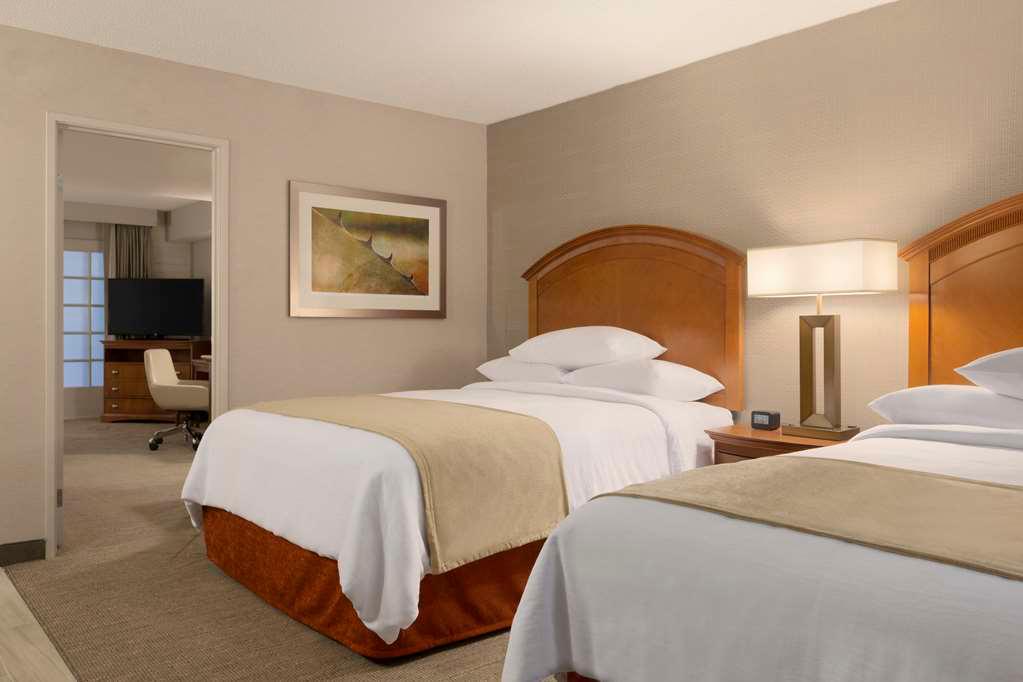Embassy Suites by Hilton El Paso — photo 3