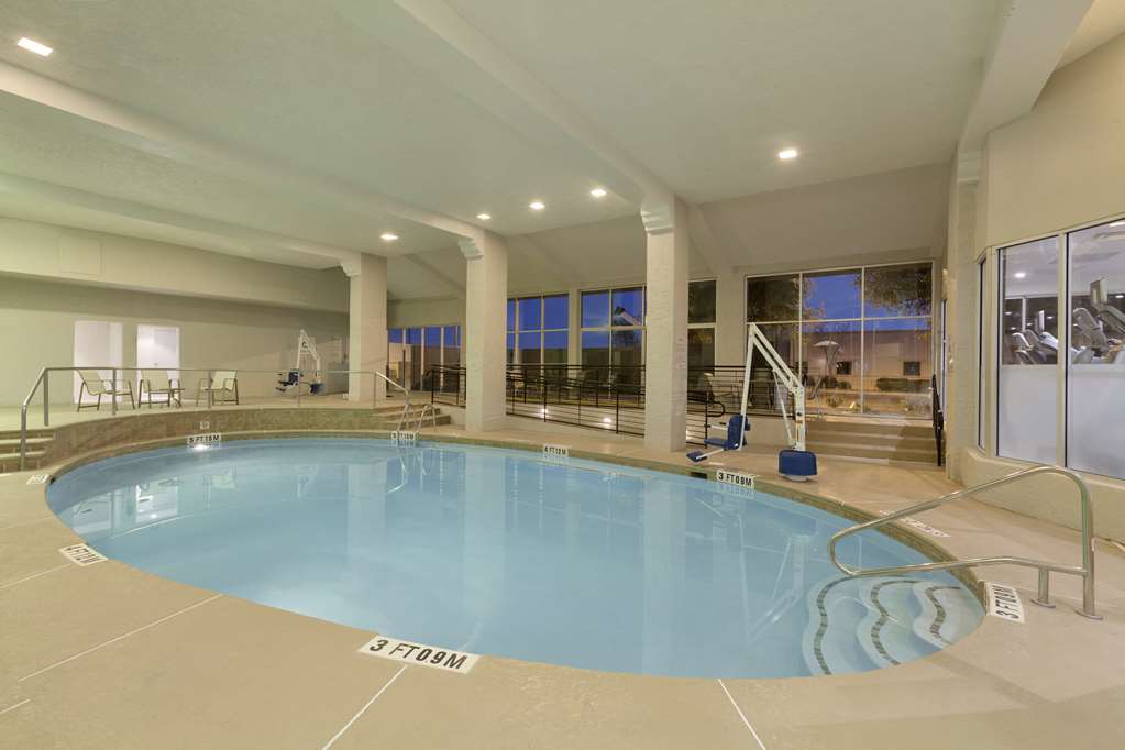 Embassy Suites by Hilton El Paso — photo 4