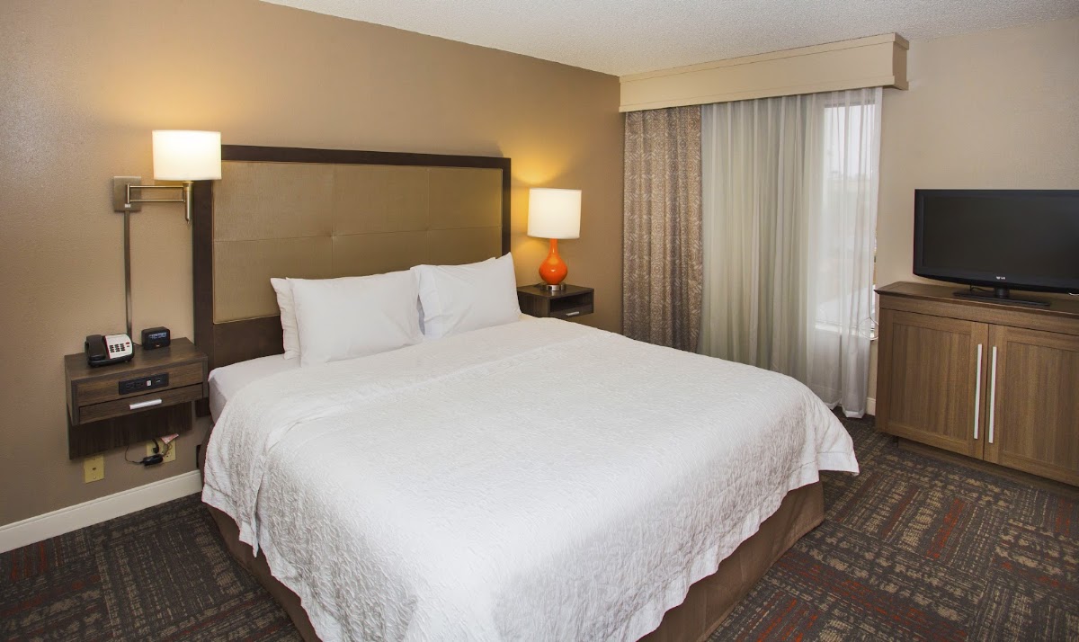 Hampton Inn & Suites Valdosta/Conference Center — photo 3