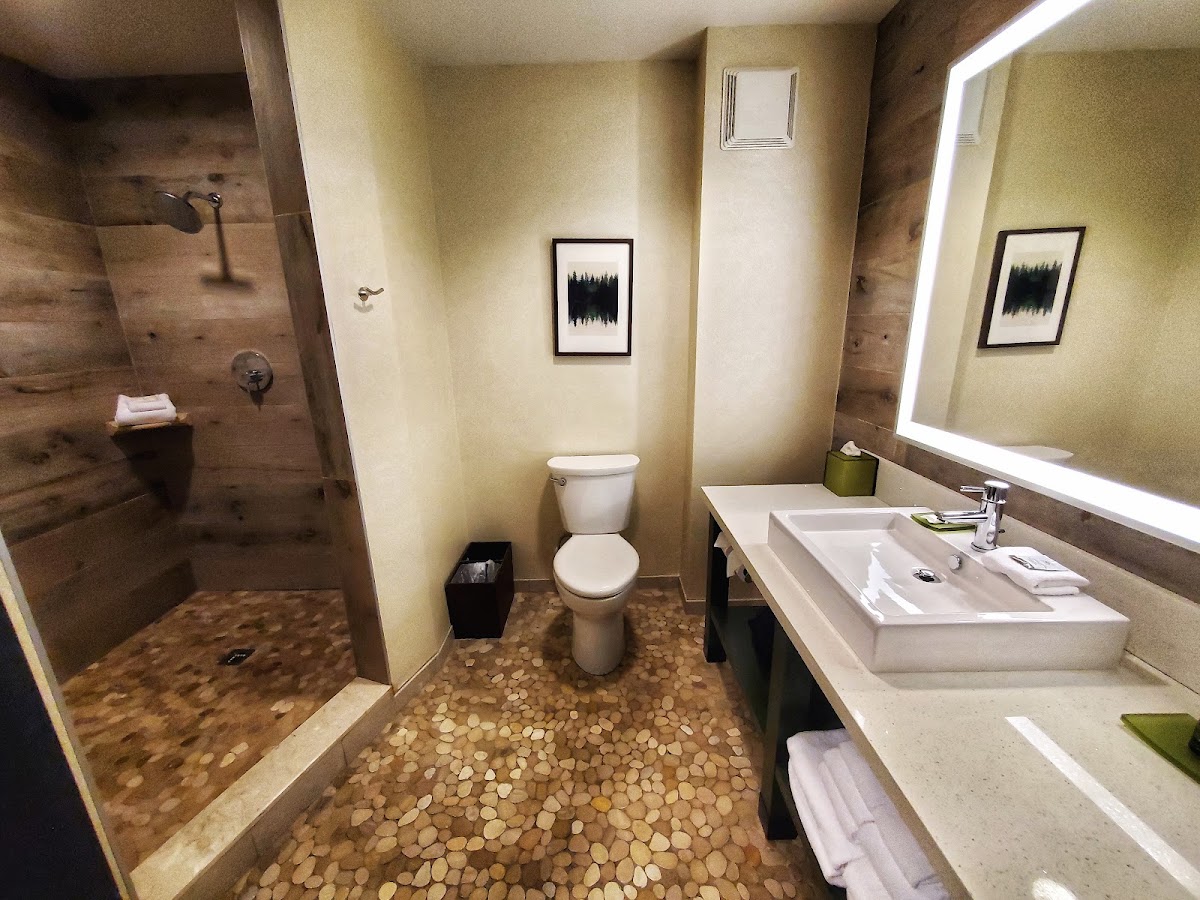 Hotel Indigo Traverse City by IHG — photo 4