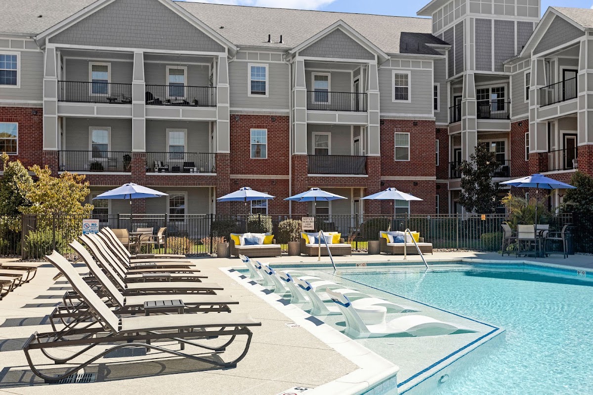 Mount Victor Olde Towne Luxury Apartments