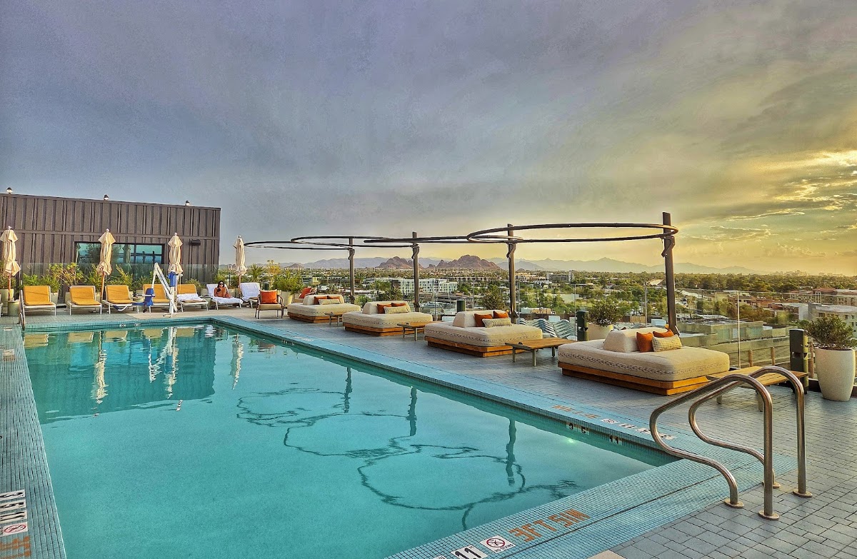 The REMI., Scottsdale, Autograph Collection — photo 4