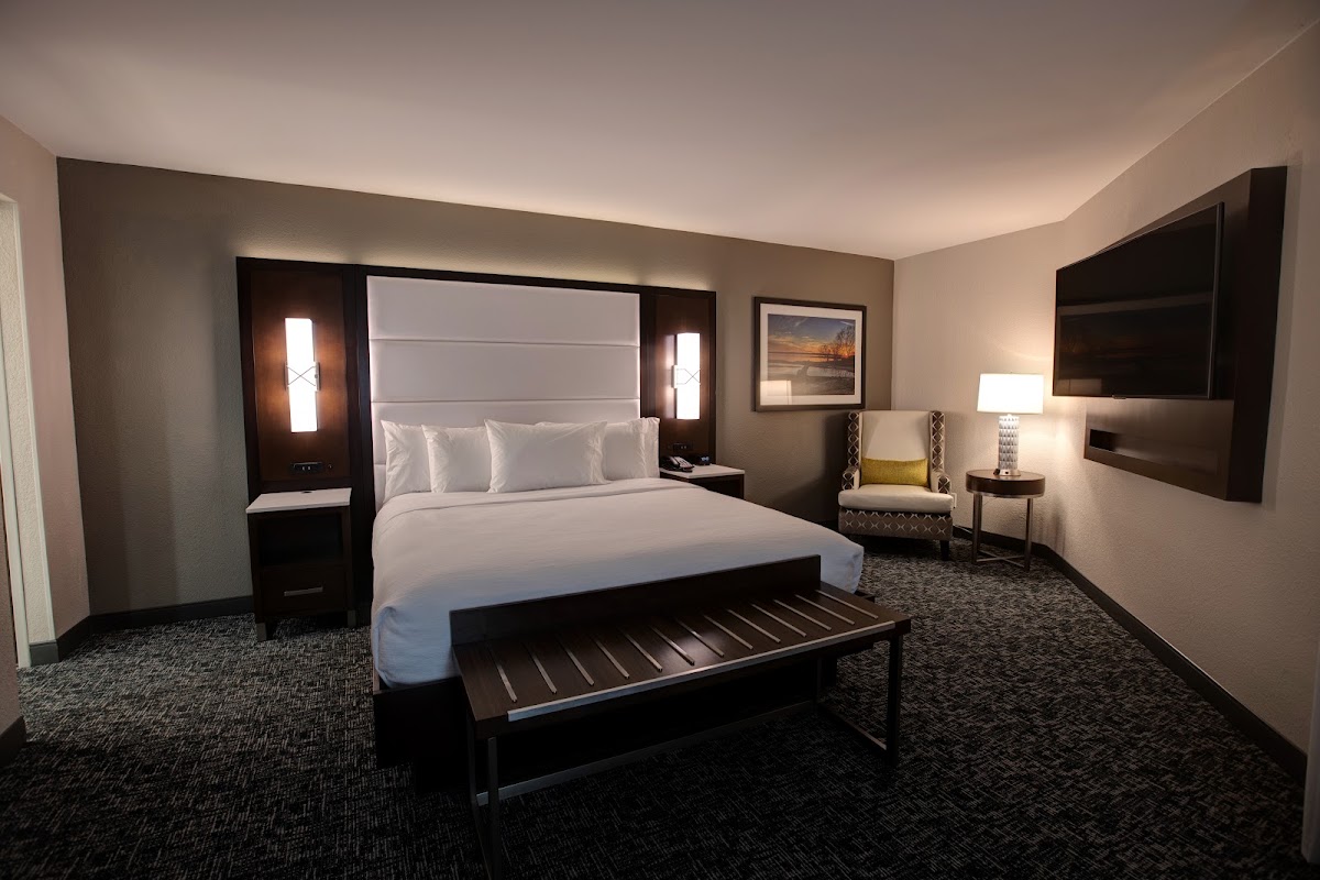 Embassy Suites by Hilton Oklahoma City Northwest — photo 3