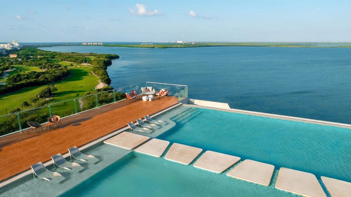 Hyatt Vivid Grand Island — photo 4