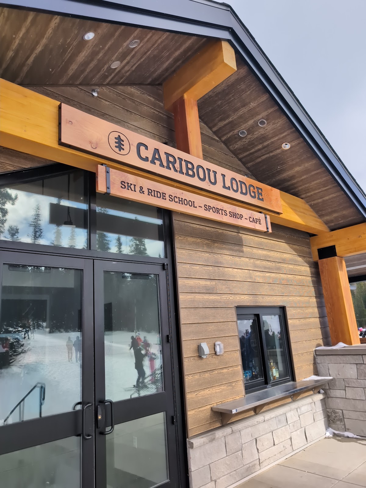 Caribou Lodge