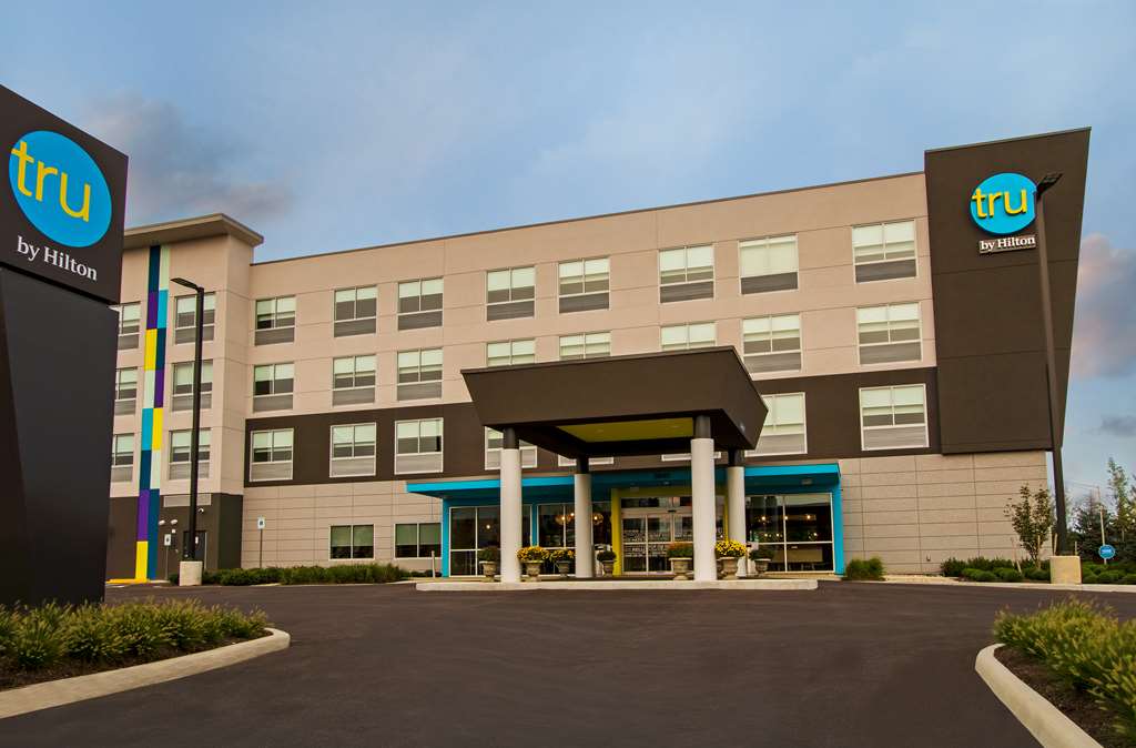 Tru by Hilton Columbus Airport — photo 1