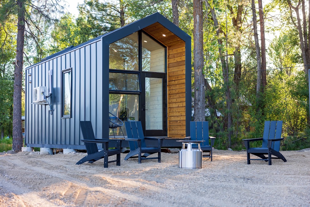 The Smokejumper Tiny Home Resort — photo 1