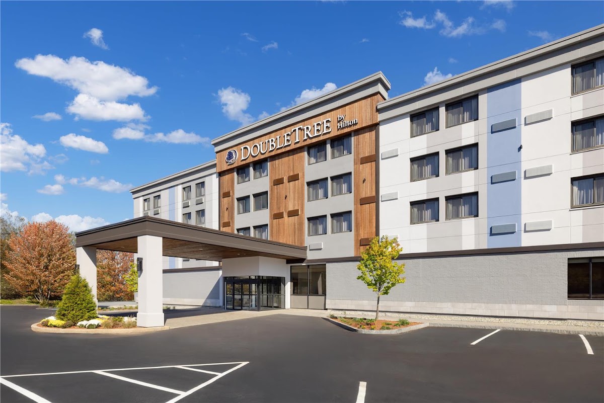 DoubleTree by Hilton Concord Downtown — photo 1