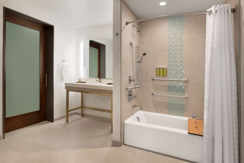 Embassy Suites by Hilton Boulder — photo 5