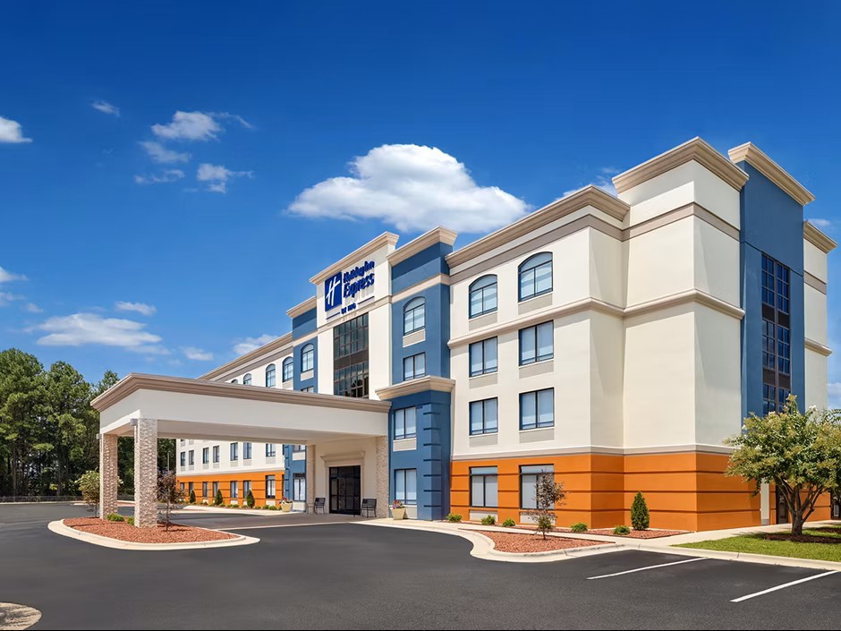 Holiday Inn Express & Suites Raleigh West – Lenovo Center by IHG — photo 1