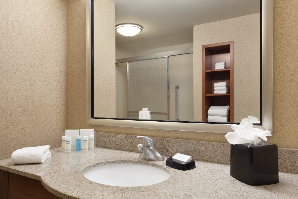 Hampton Inn & Suites Hartford/East Hartford — photo 5