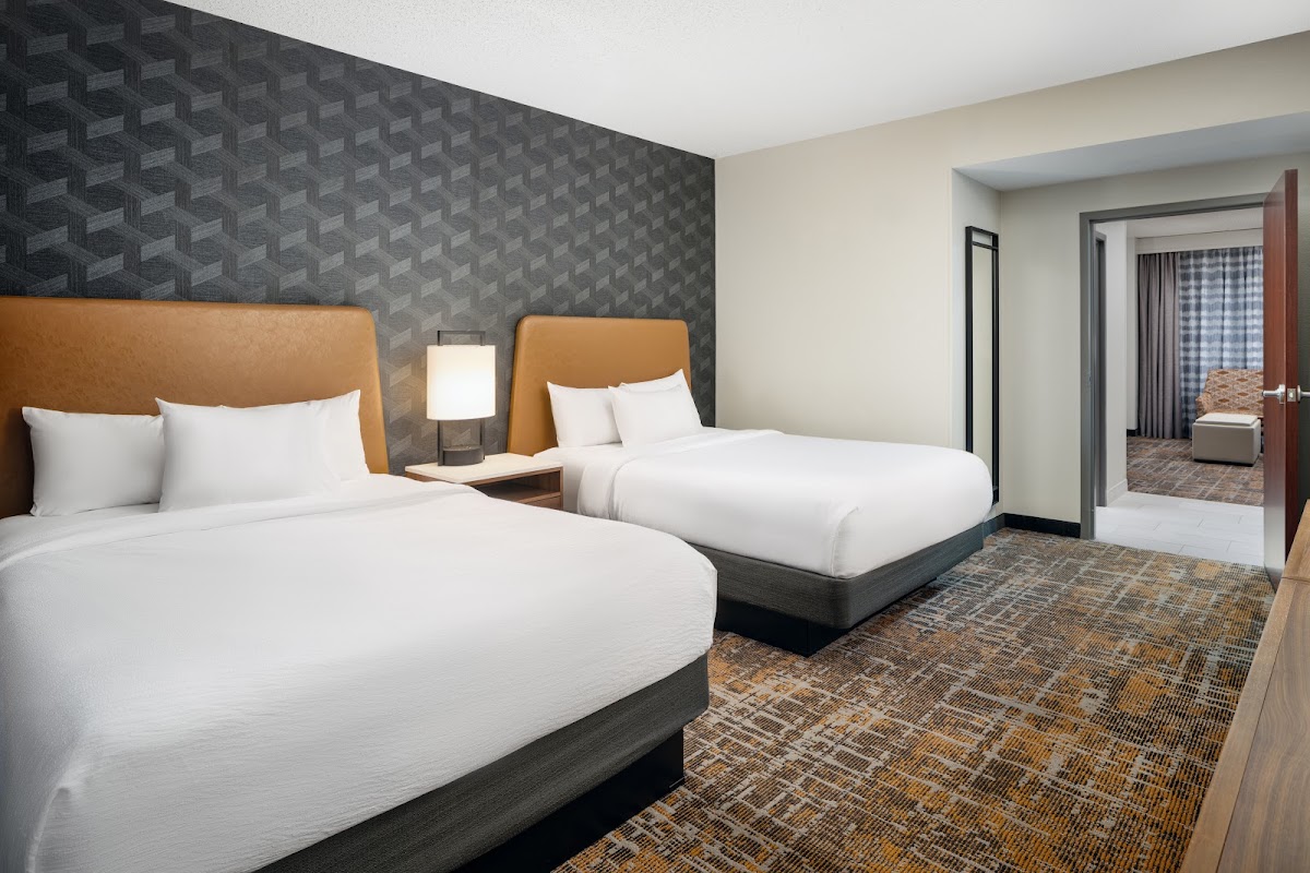 Embassy Suites by Hilton Huntsville — photo 3