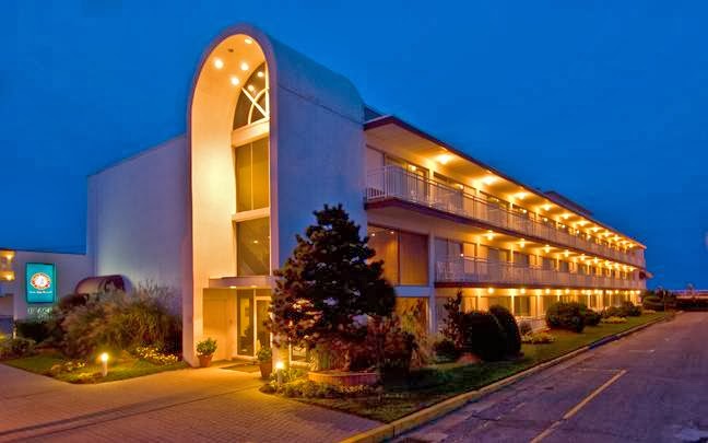 Beach Club Hotel — photo 1