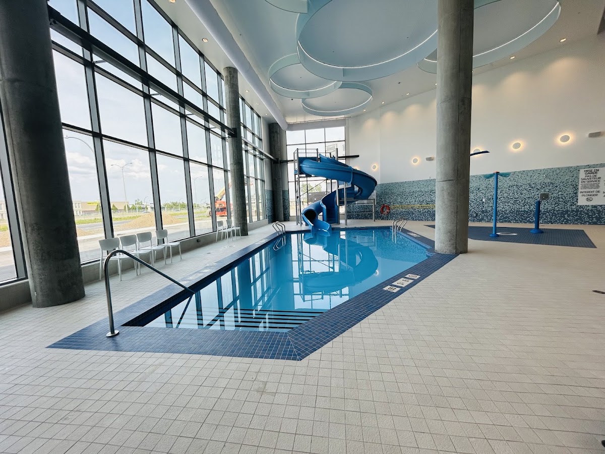 Holiday Inn Express Montreal Airport - St-Laurent by IHG — photo 4