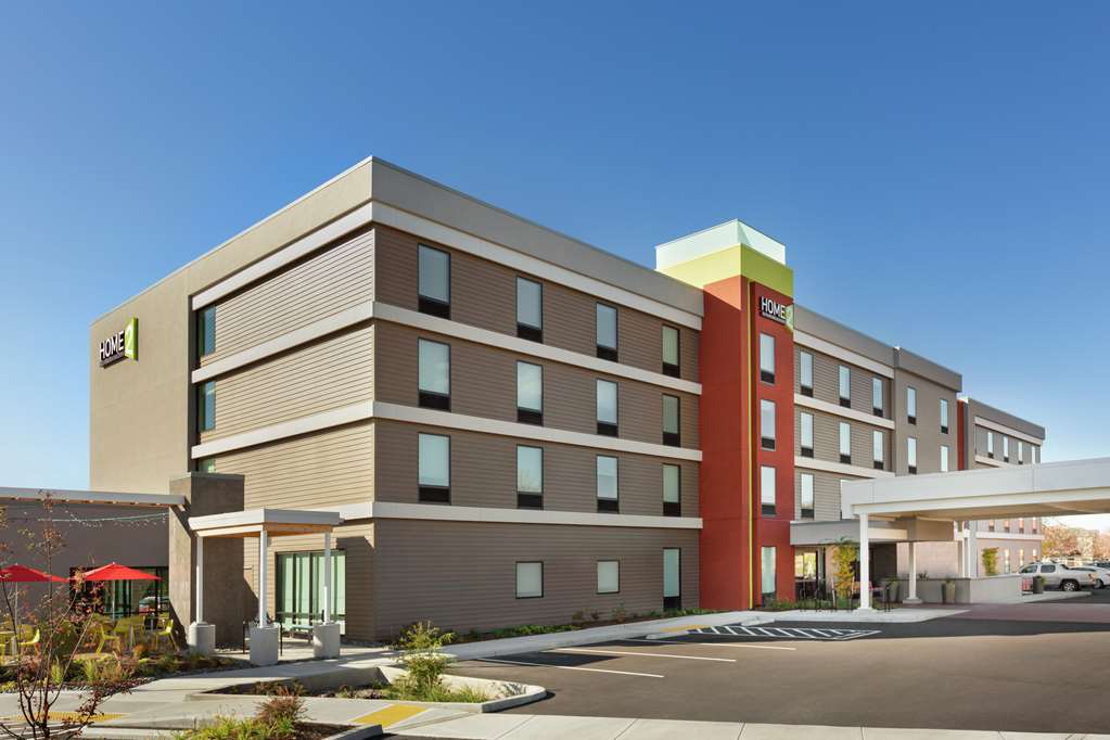 Home2 Suites by Hilton Portland Airport OR — photo 1