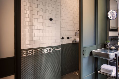 Moxy NYC Times Square — photo 4