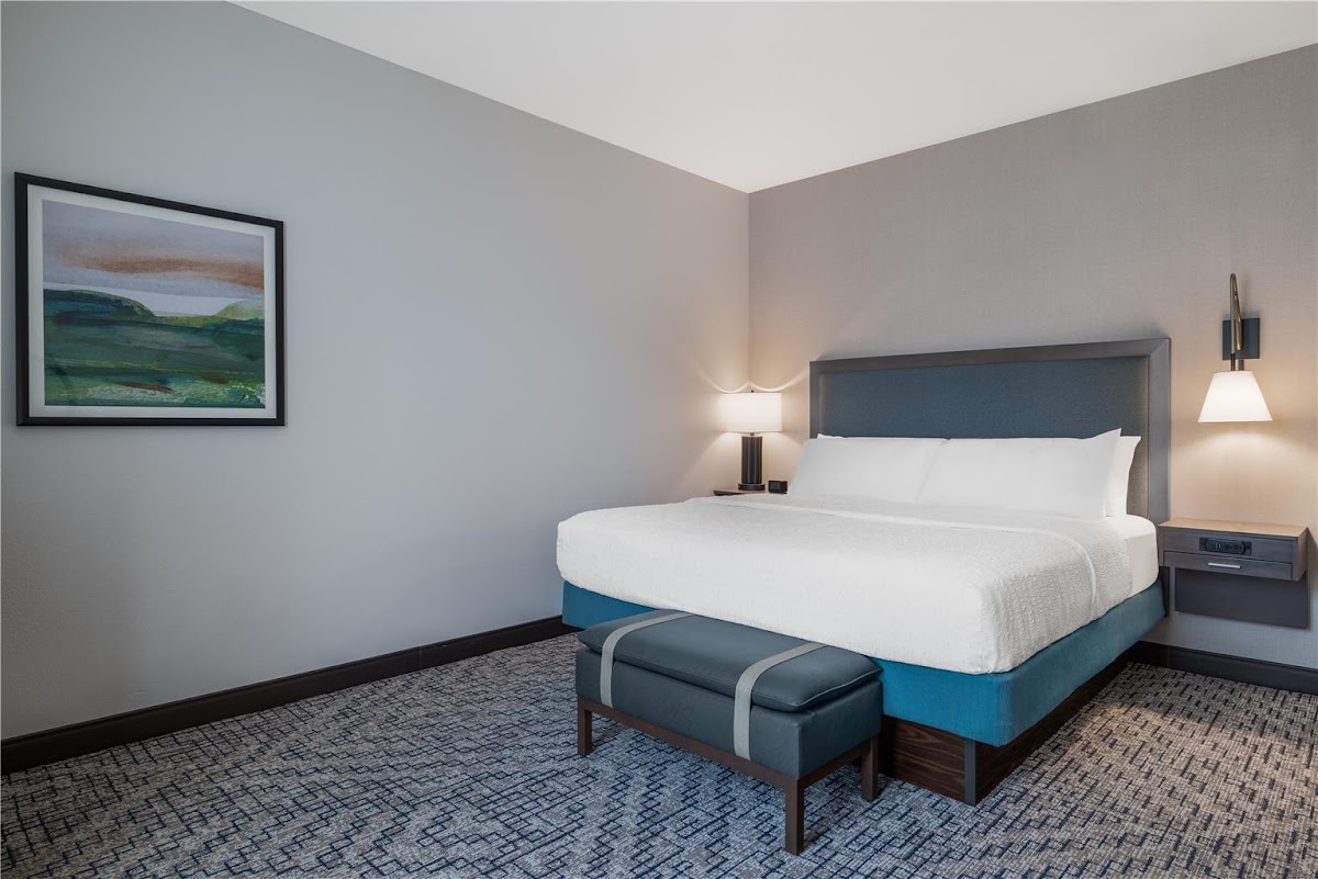 Hampton Inn & Suites Roanoke-Downtown — photo 3