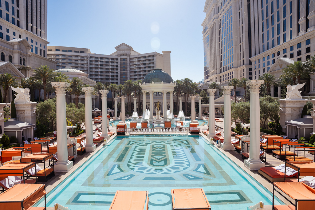 Caesars Palace — photo 5