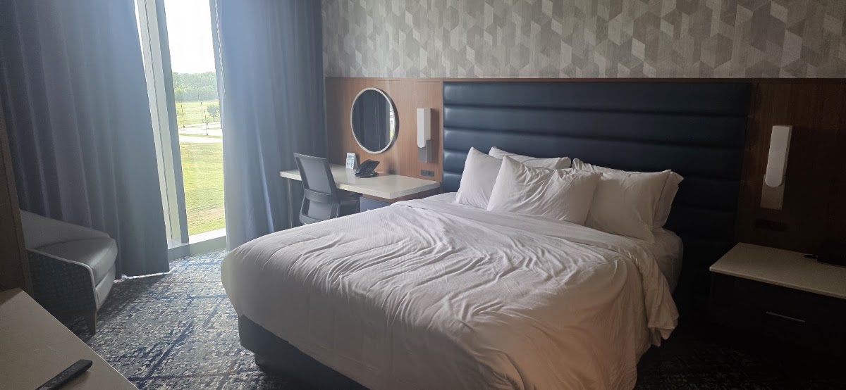 Hotel at Hollywood Casino — photo 3