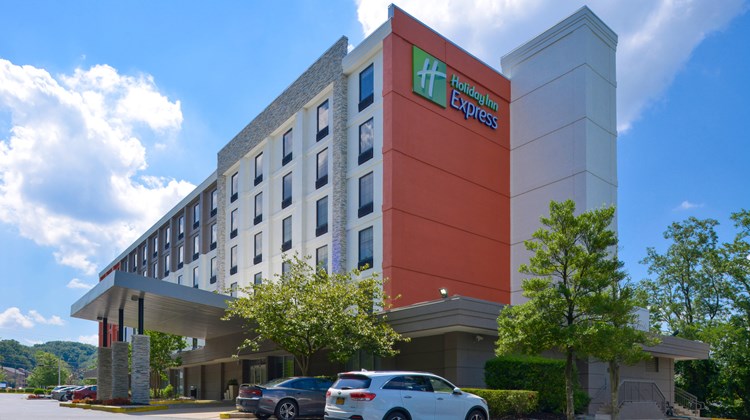 Holiday Inn Express Towson Baltimore North — photo 1