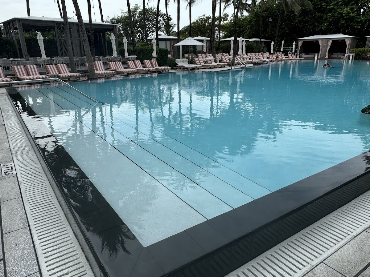 W South Beach — photo 4