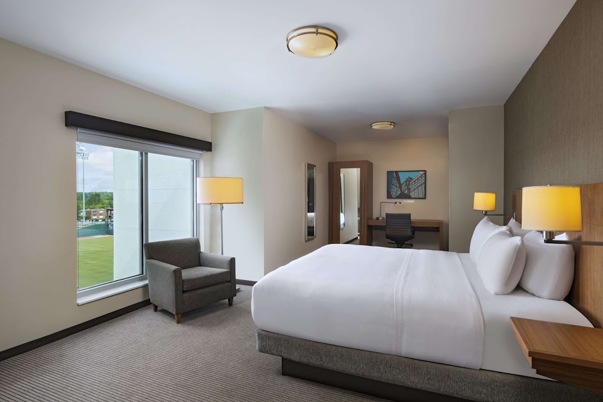 Hyatt Place Greensboro / Downtown — photo 3
