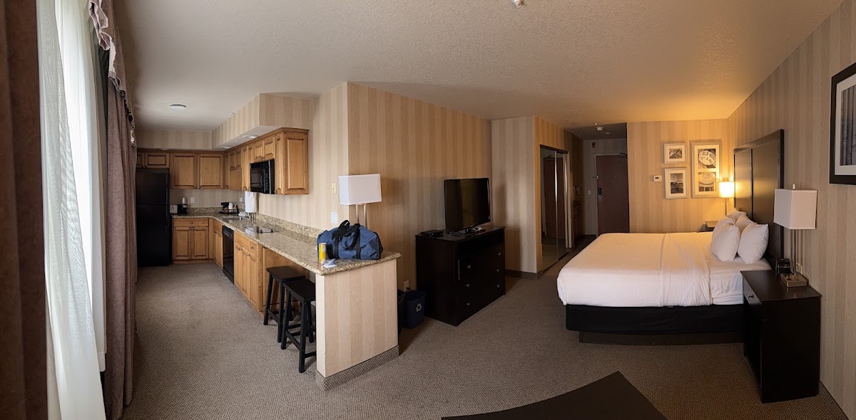 La Quinta Inn & Suites by Wyndham Boise Towne Square — photo 3