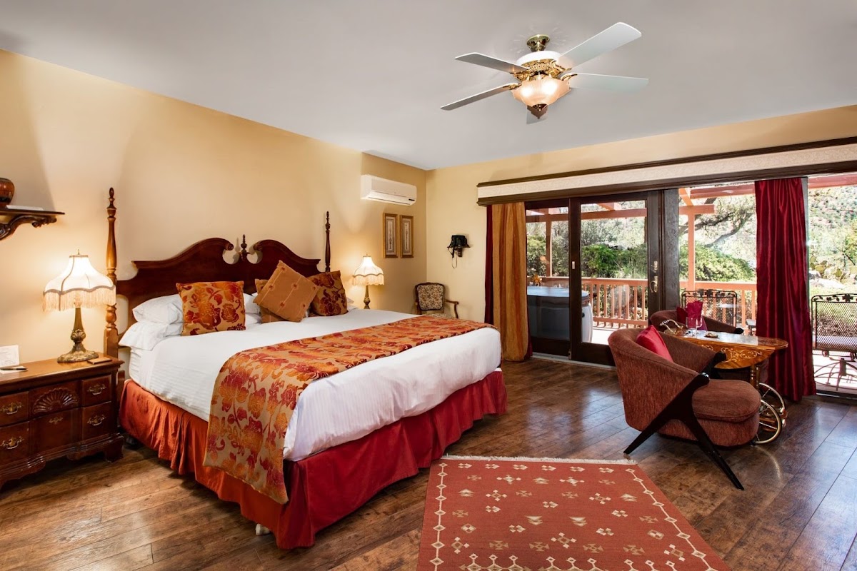 The Joy Sedona | Sedona Views B&B and Luxury Creekside Cabins — photo 3