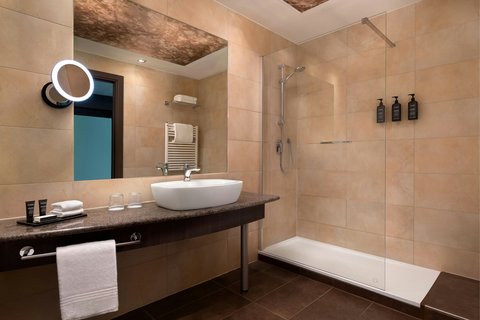 Sheraton Milan Malpensa Airport Hotel & Conference Centre — photo 5