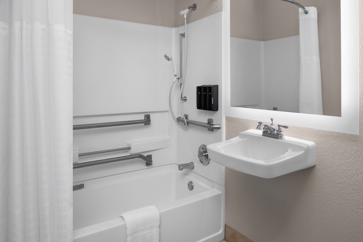 Larkspur Landing Extended Stay Suites Hillsboro — photo 4