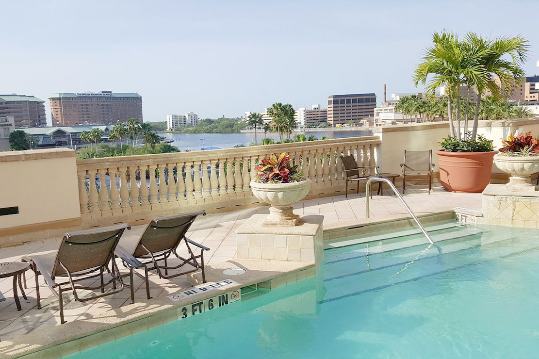 Embassy Suites by Hilton Tampa Downtown Convention Center — photo 4