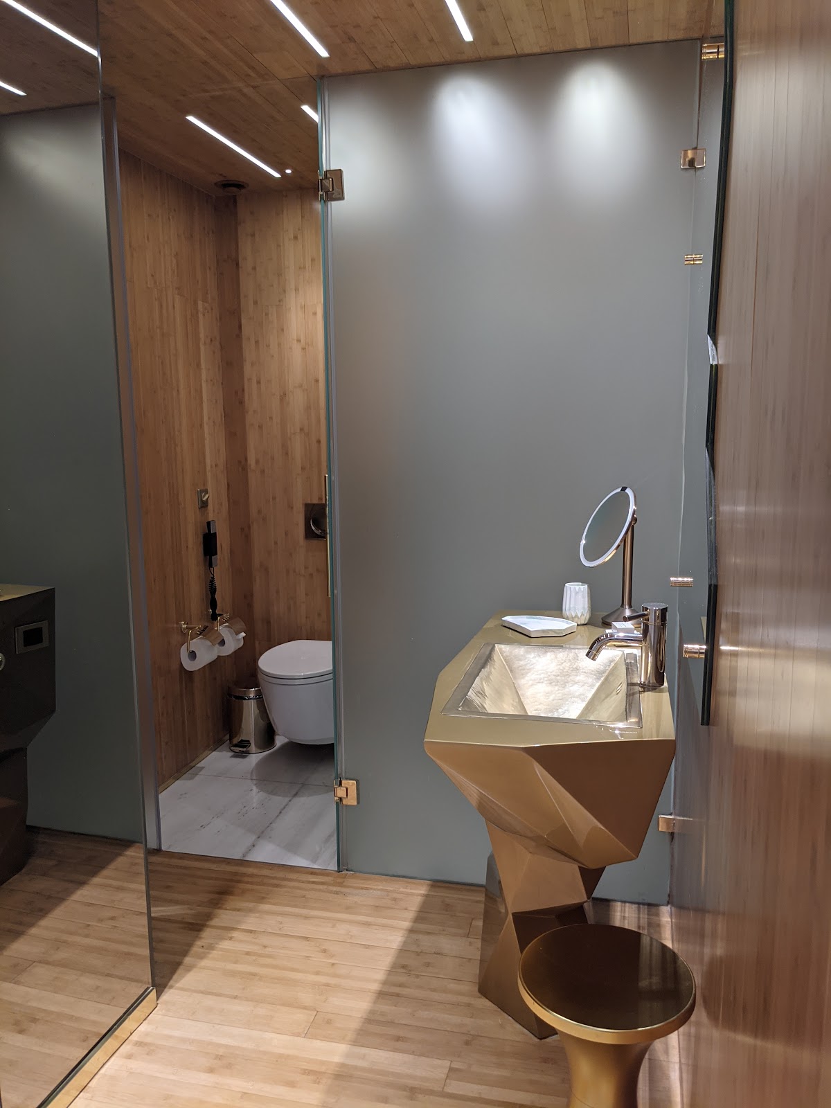 NEW Hotel — photo 4