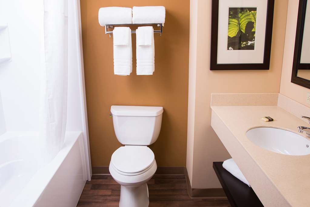 Extended Stay America Suites- Newark - Woodbridge — photo 4